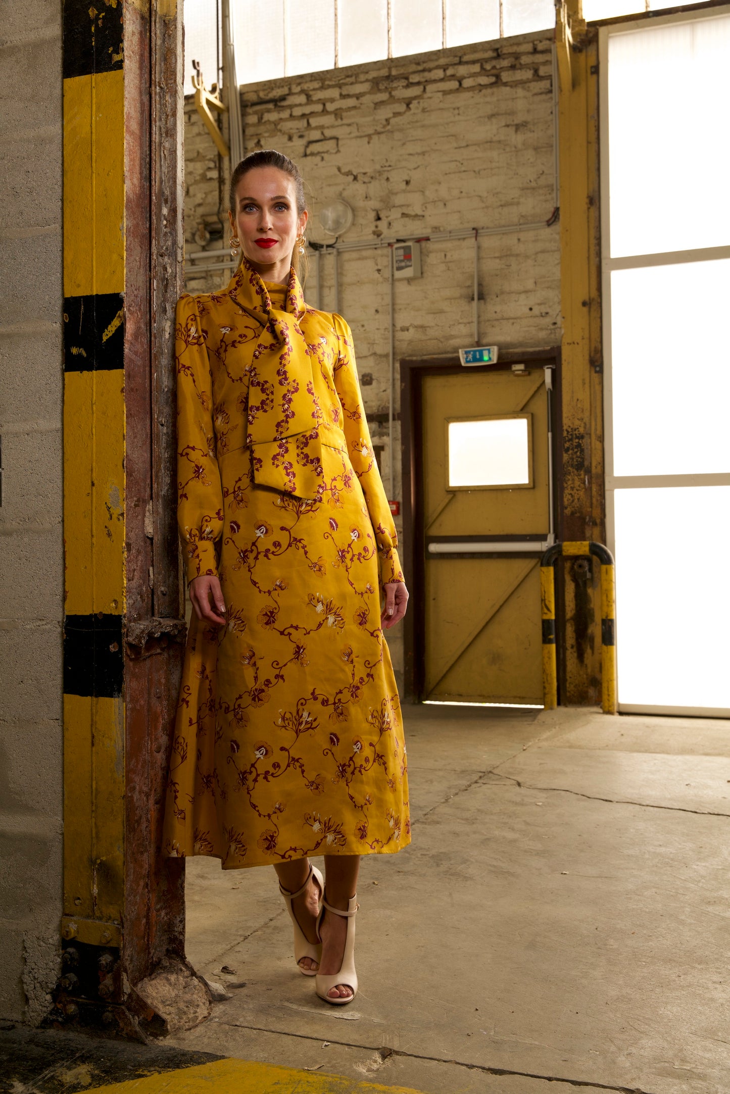 Robe Col Cravate en soie - Jaune
